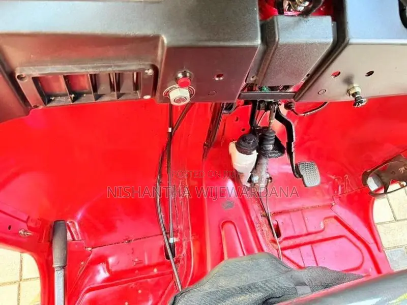Bajaj RE 2013