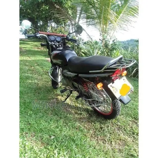 Bajaj CT100 2010