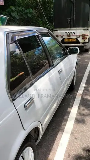 Nissan Sunny B11 1985