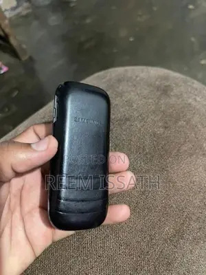 Samsung E1200 (Used)