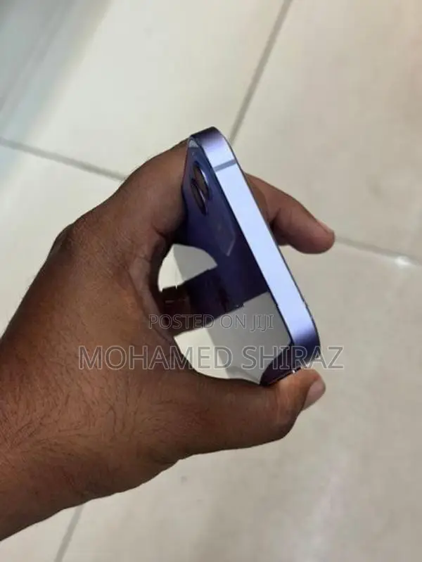 Apple iPhone 12 (Used)