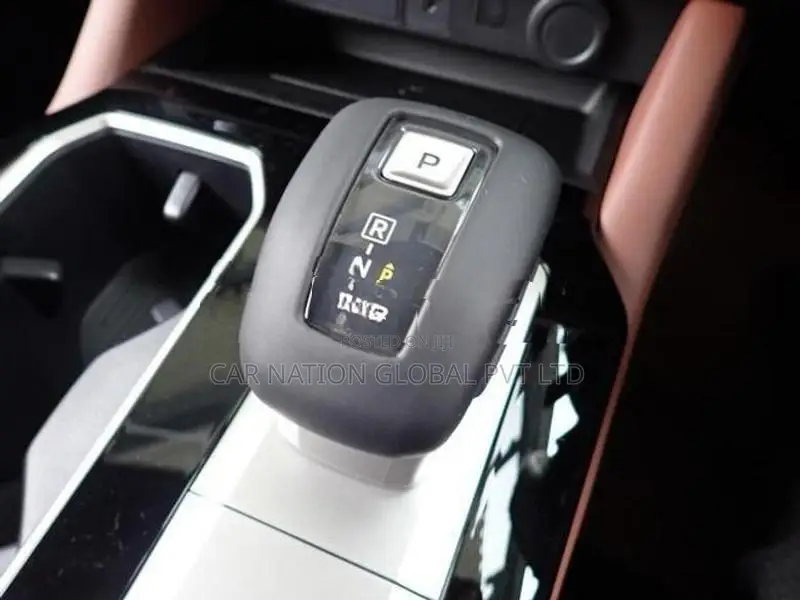 Mitsubishi Outlander P Executive Package 2025