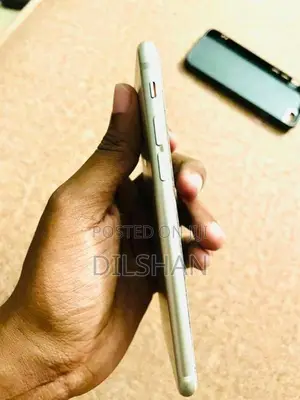 Apple iPhone 6S (Used)