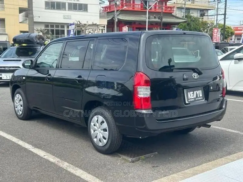 Toyota Probox F HEV 2026
