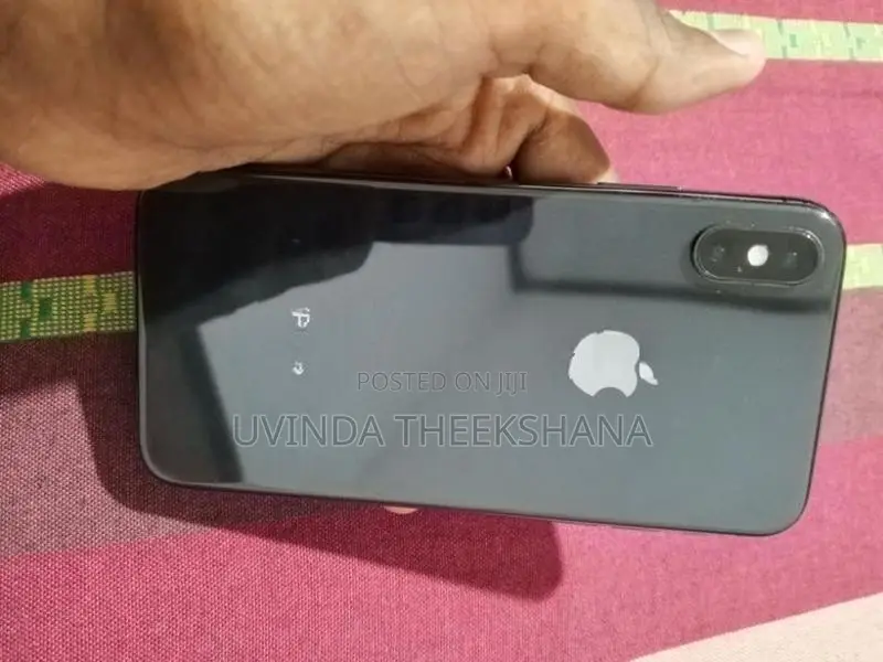 Apple iPhone XS (Used)