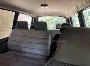 Nissan Serena 1994