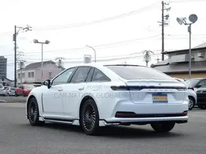 Toyota Crown Z HEV 2025