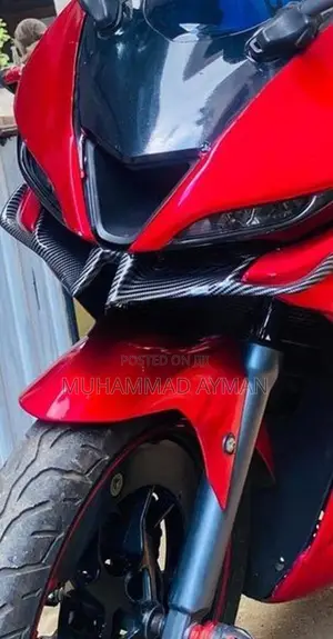 Yamaha R15 2019