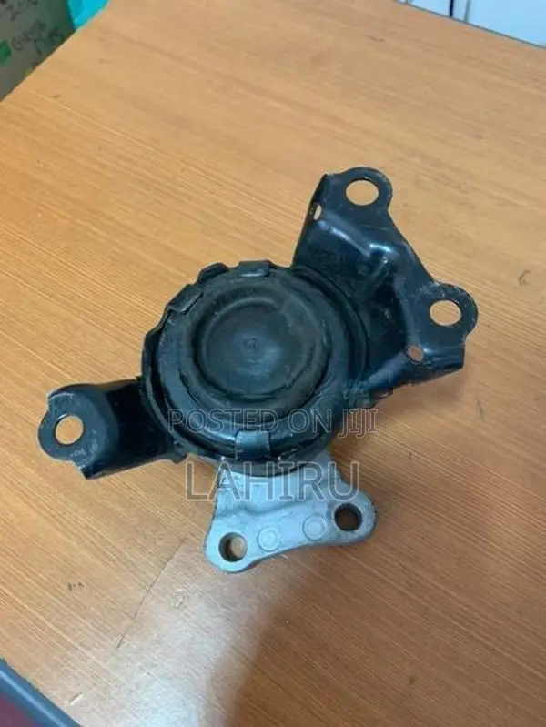 Honda Fit GP5 Engine Mount
