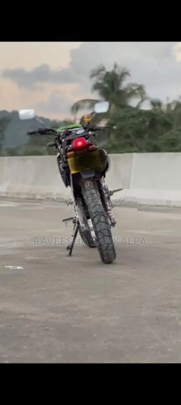 Honda AX1 2002