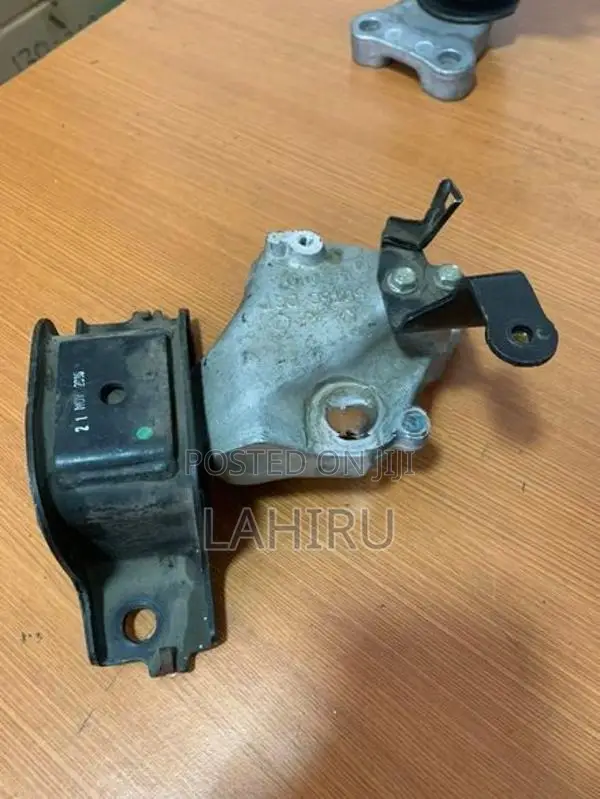Honda Grace Gearbox Mount