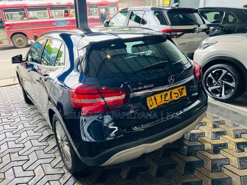 Mercedes Benz GLA 180 2018