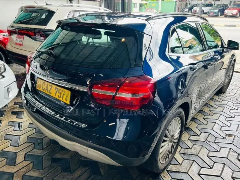 Mercedes Benz GLA 180 2018