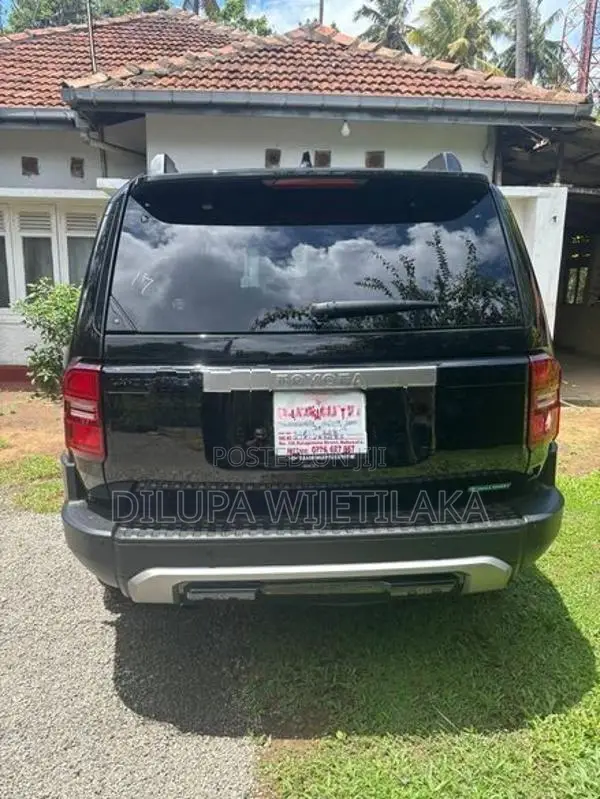 Toyota Land Cruiser Prado 2025