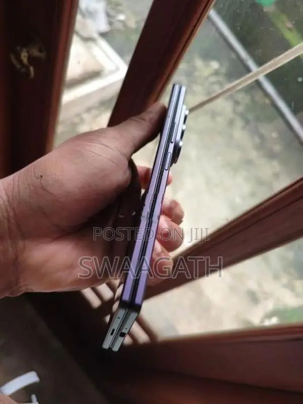 Samsung Galaxy Fold 8 Ultra (Used)
