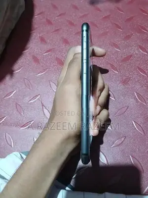 Apple iPhone 8 (Used)