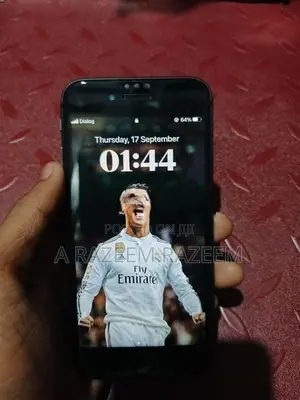 Apple iPhone 8 (Used)