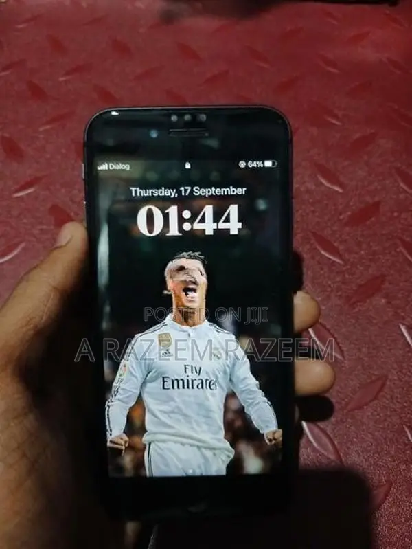 Apple iPhone 8 (Used)