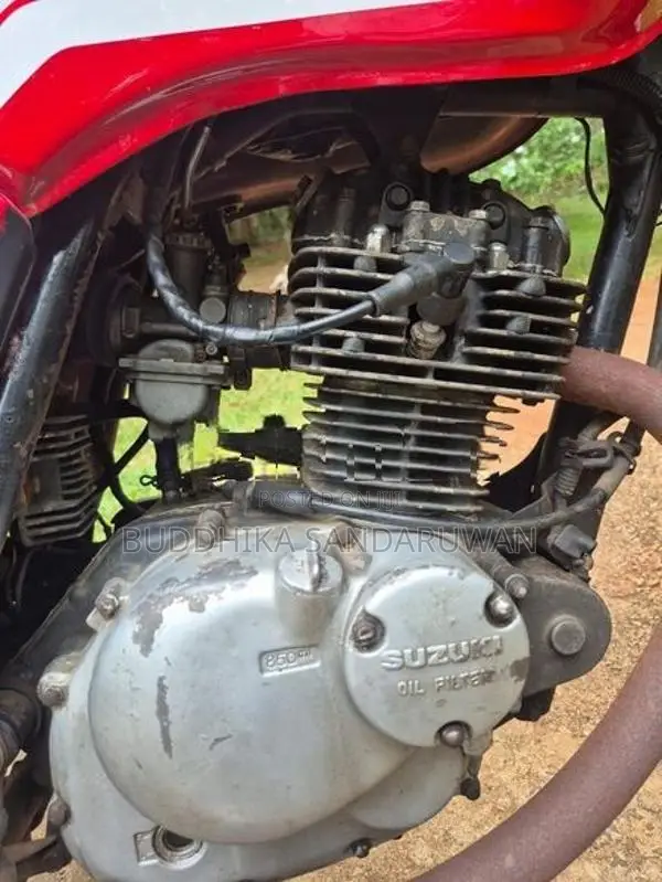 Suzuki GS 125 1987