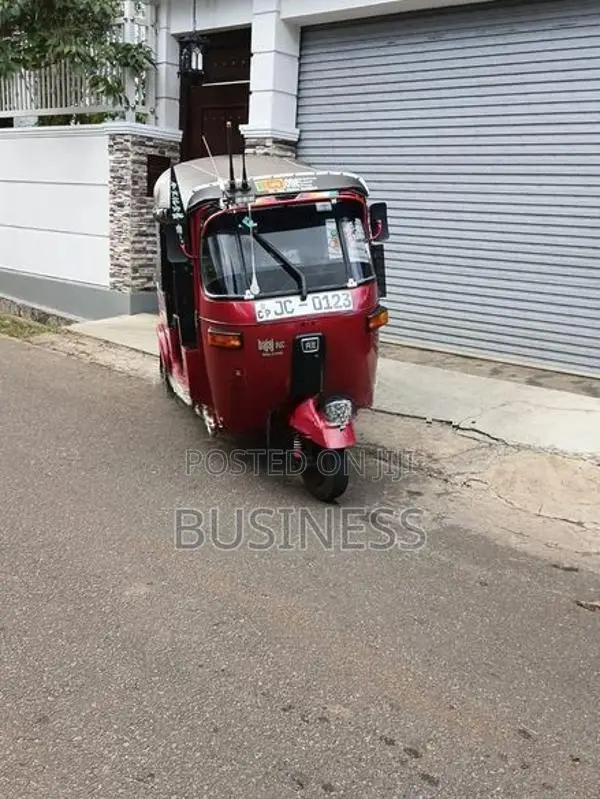 Bajaj RE 2004