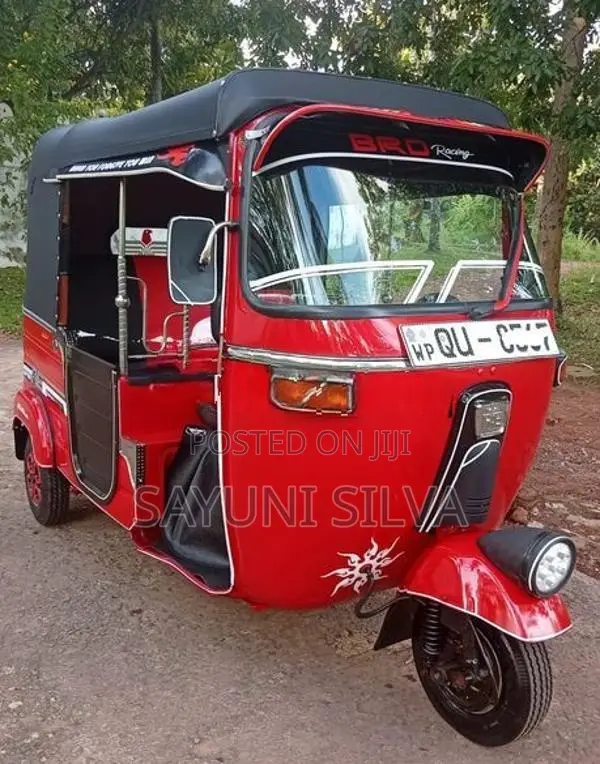 Bajaj RE 2009