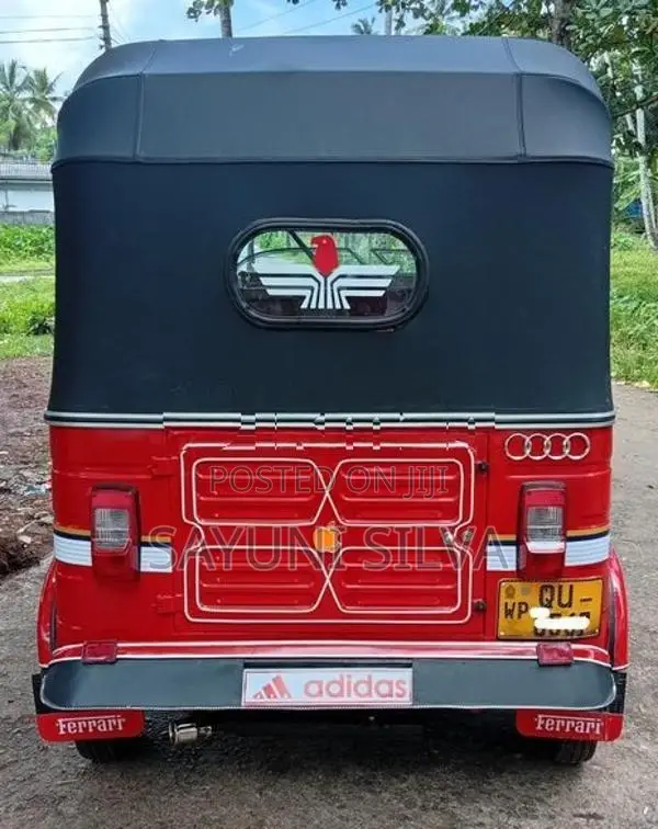 Bajaj RE 2009