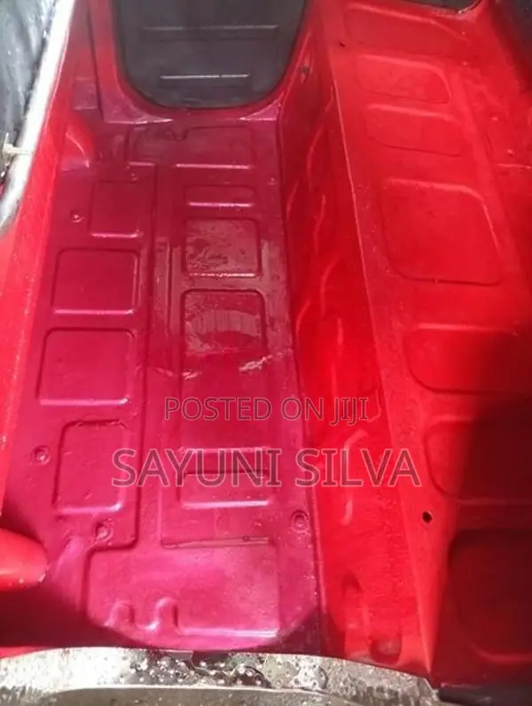 Bajaj RE 2009