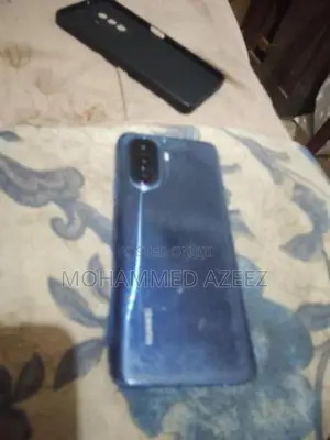 Huawei Nova Y70 4GB 128GB (Used)