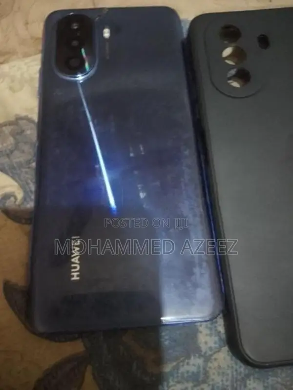 Huawei Nova Y70 4GB 128GB (Used)