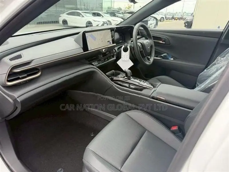 Toyota Crown Estate Z HEV 2026