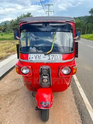 Bajaj RE 2012