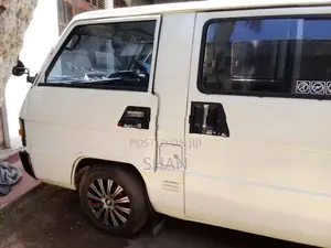 Mitsubishi L300 1986