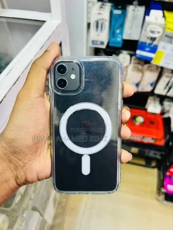 Apple iPhone 11 (Used)