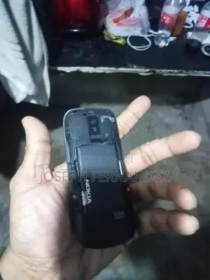 Nokia Button Phone (Used)