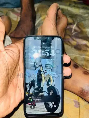 Apple iPhone X (Used)