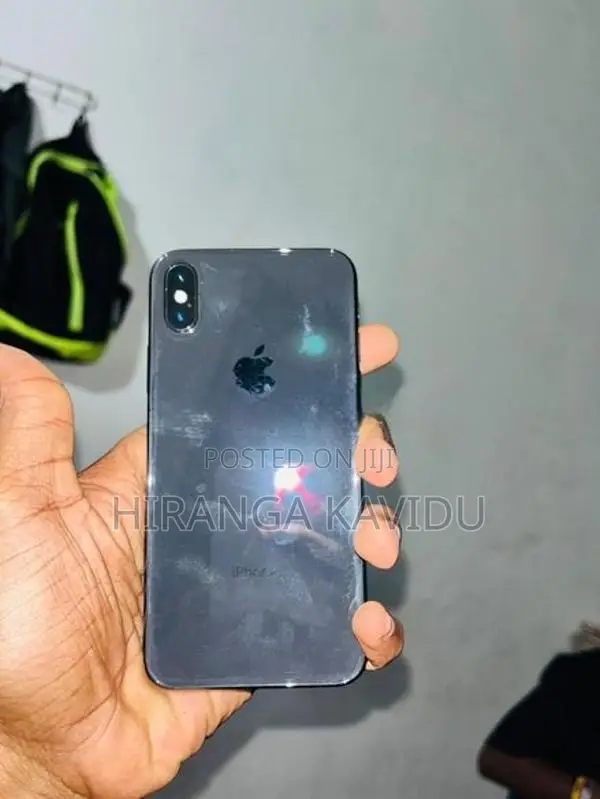 Apple iPhone X (Used)
