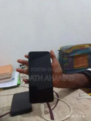 Samsung Galaxy A04e (Used)