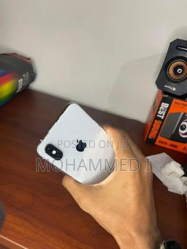 Apple iPhone XS (Used)