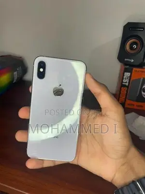 Apple iPhone XS (Used)
