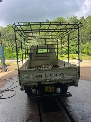 Micro Loader 717 2015
