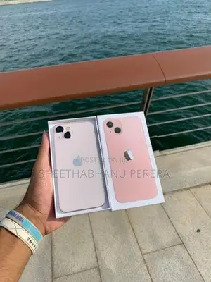 Apple iPhone 13 (Used)