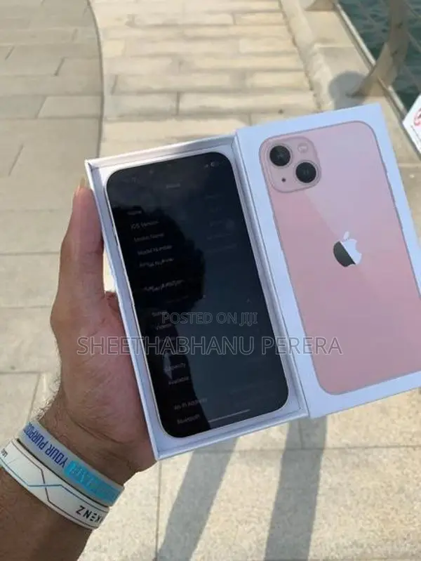 Apple iPhone 13 (Used)