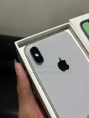 Apple iPhone X (Used)