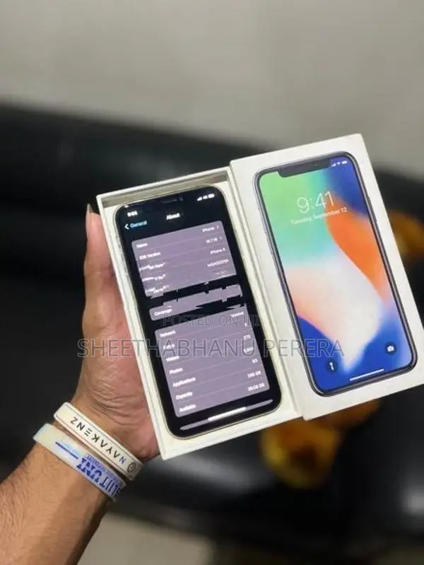 Apple iPhone X (Used)