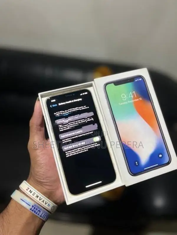 Apple iPhone X (Used)