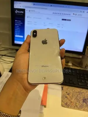 Apple iPhone X (Used)