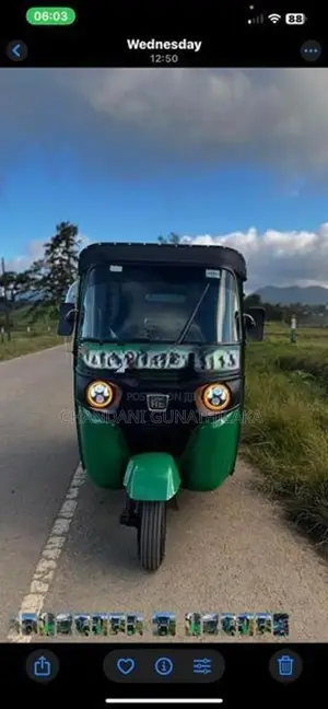 Bajaj RE 2013
