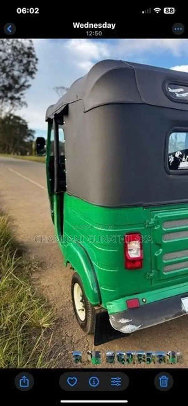 Bajaj RE 2013