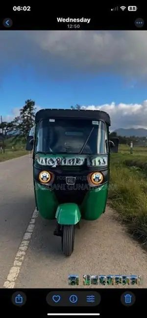 Bajaj RE 2013