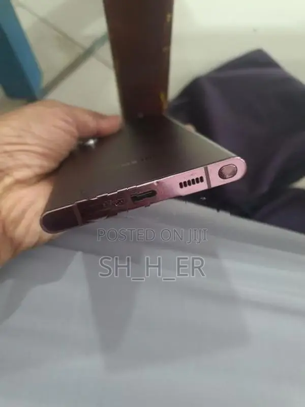 Samsung Galaxy S22 Ultra (Used)